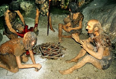 Grupa 5 neandertalczyków